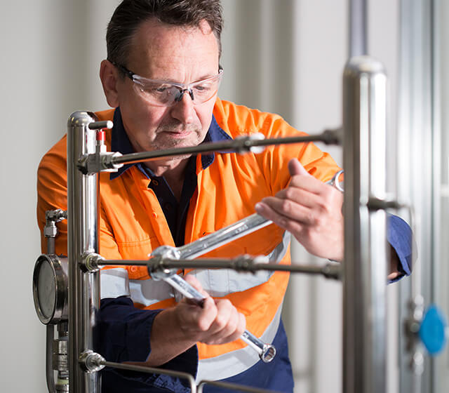 {{ $t('values.responsibly.title') }}